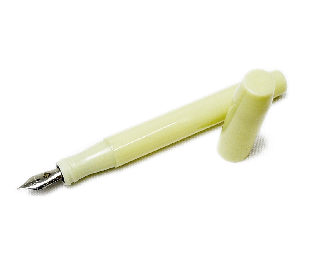 Model 45L Fountain Pen - Mint Creme'