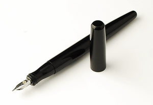 Model 65 Stabilis Fountain Pen - Classic Black