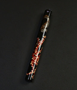 Model 03M Maki-e Eel vs Octopus Small Edition