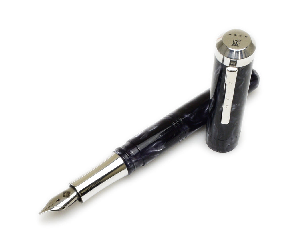Model 31 Omnis Fountain Pen - Smoke Aluminum