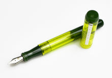 Load image into Gallery viewer, Model 55 Pentium Fountain Pen - Olivae Vintage Green