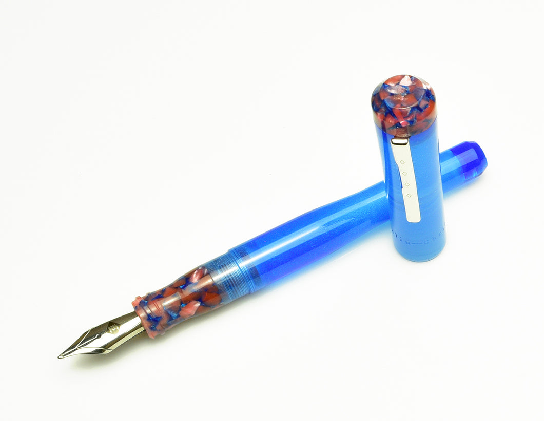 Model 02 Intrinsic Fountain Pen - Maya and Blushing Blue SE