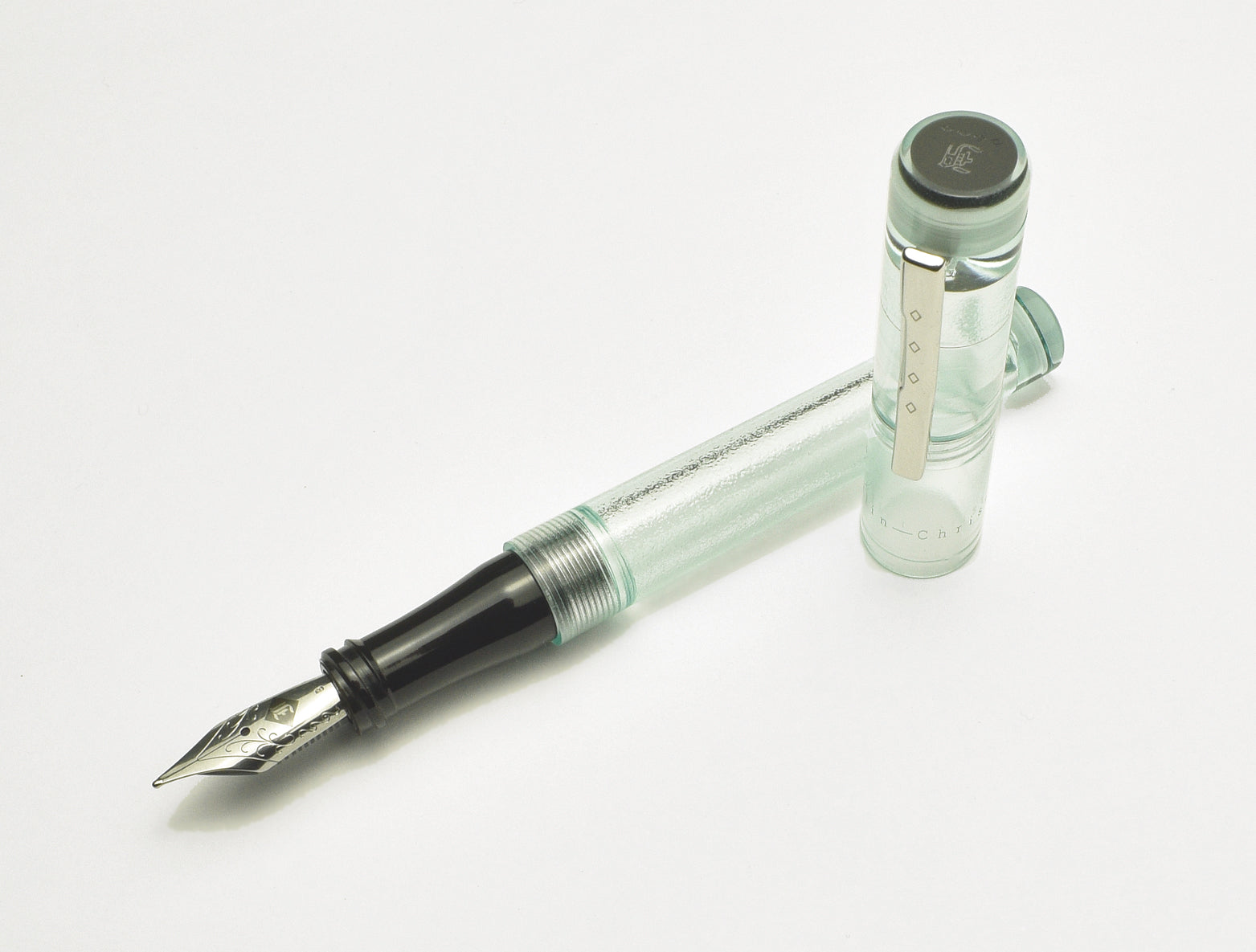 Model 03 Iterum Fountain Pen - Antique Glass & Black – Franklin 