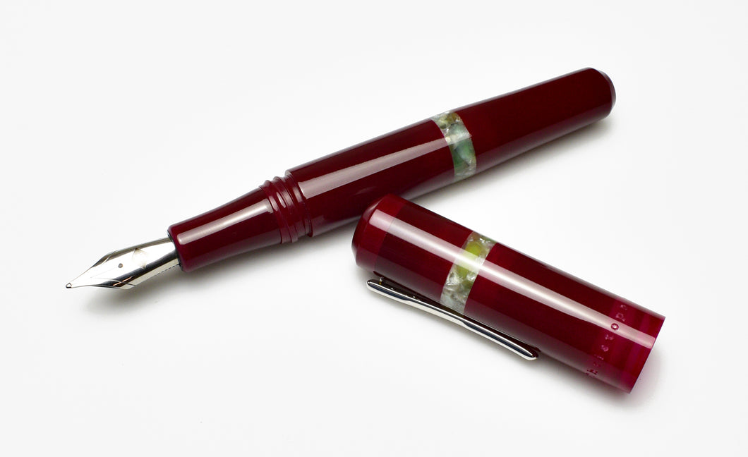 Model 19 Fountain Pen - Sweet Maroon w/ Sage SE