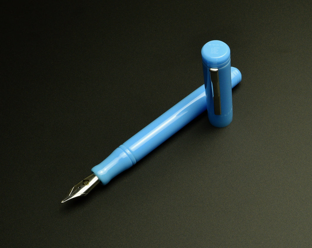 Model 20 Marietta Fountain Pen - Sky Blue
