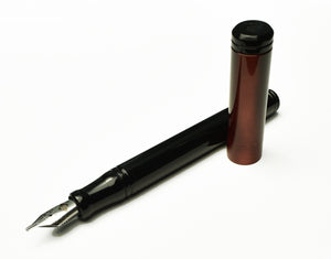 Model 20 Marietta Fountain Pen - Sangria