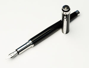 Model 28 Libertas Fountain Pen - Classic Black