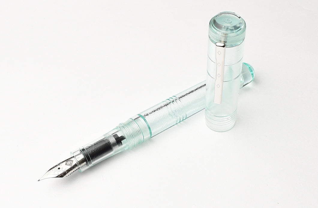 Model 31 Omnis Fountain Pen - Antique Glass