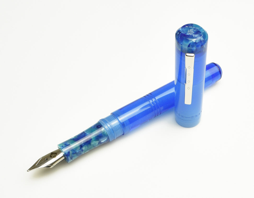 Model 31 Omnis Fountain Pen - Maya Orchid