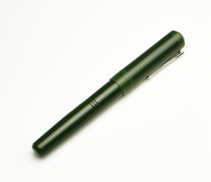 Model 31 Omnis Fountain Pen - Vintage Green matte
