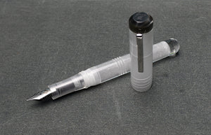 Model 31 Omnis Fountain Pen - Smoke & Ice