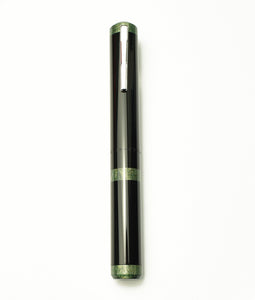 Model 33 Abditus Fountain Pen - Black & Diamondcast Green