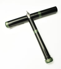 Load image into Gallery viewer, Model 33 Abditus Fountain Pen - Black &amp; Diamondcast Green