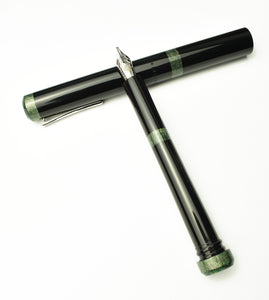 Model 33 Abditus Fountain Pen - Black & Diamondcast Green