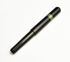 Model 40 Panther Fountain Pen - Black & Diamondcast Green