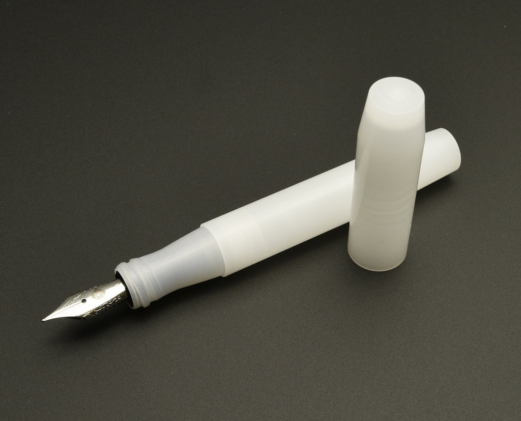 Model 45 Fountain Pen - Ghost - matte SE