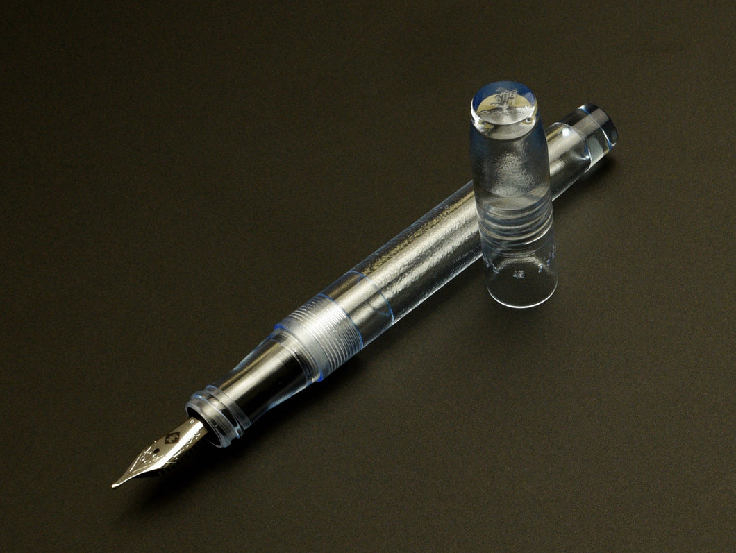 Model 45L Fountain Pen - Arctic Ice