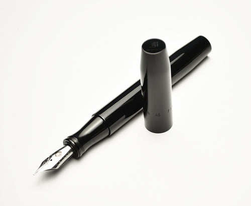 Model 46 Fountain Pen - Classic Black