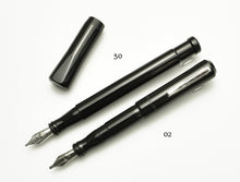 Load image into Gallery viewer, Model 50 Grandis Fountain Pen - Solid Black