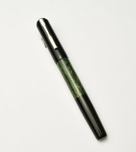 Model 55 Pentium Fountain Pen - Black and Diamondcast Green