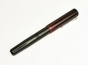 Model 31 Omnis Fountain Pen - Sangria