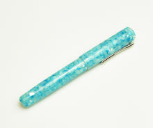 Load image into Gallery viewer, Model 20p Fountain Pen - Turqish Crush SE