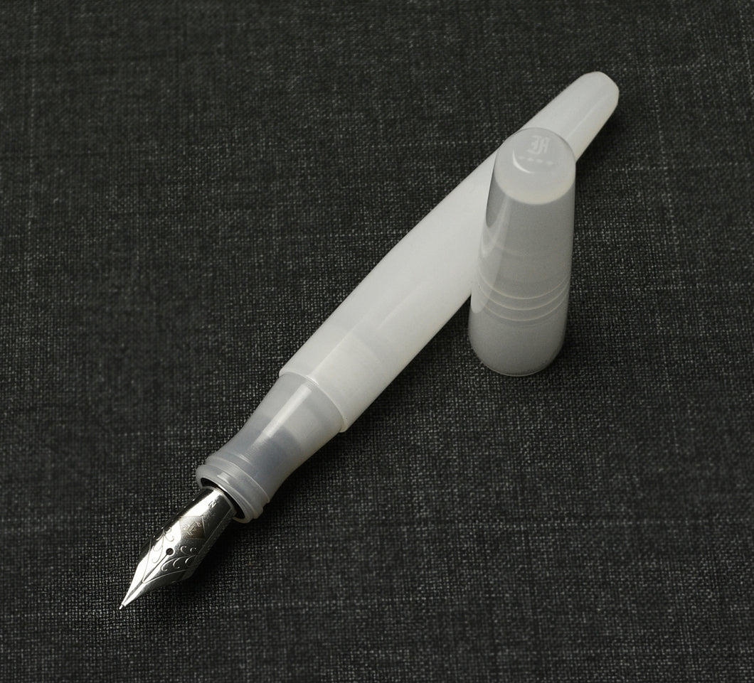 pocket 66 Fountain Pen - Ghost